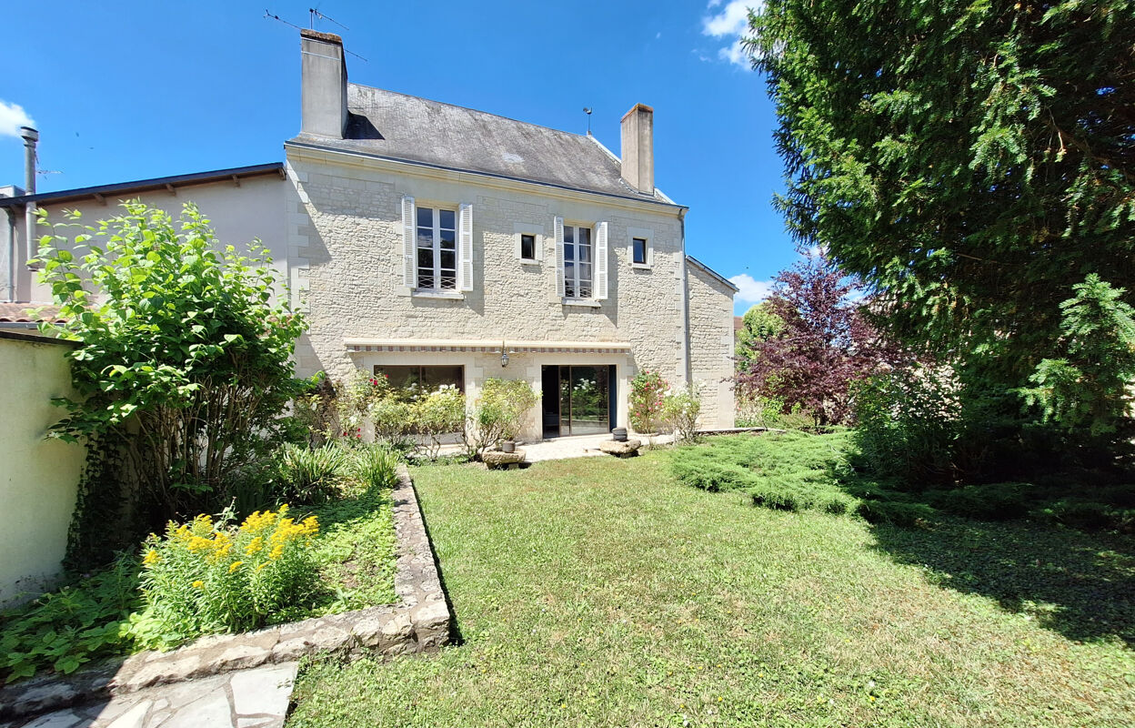 maison 8 pièces 257 m2 à vendre à Loudun (86200)