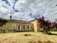 MAISON DE MAÎTRE AVEC DÉPENDANCES SUR 3 HECTARES. — photo 4