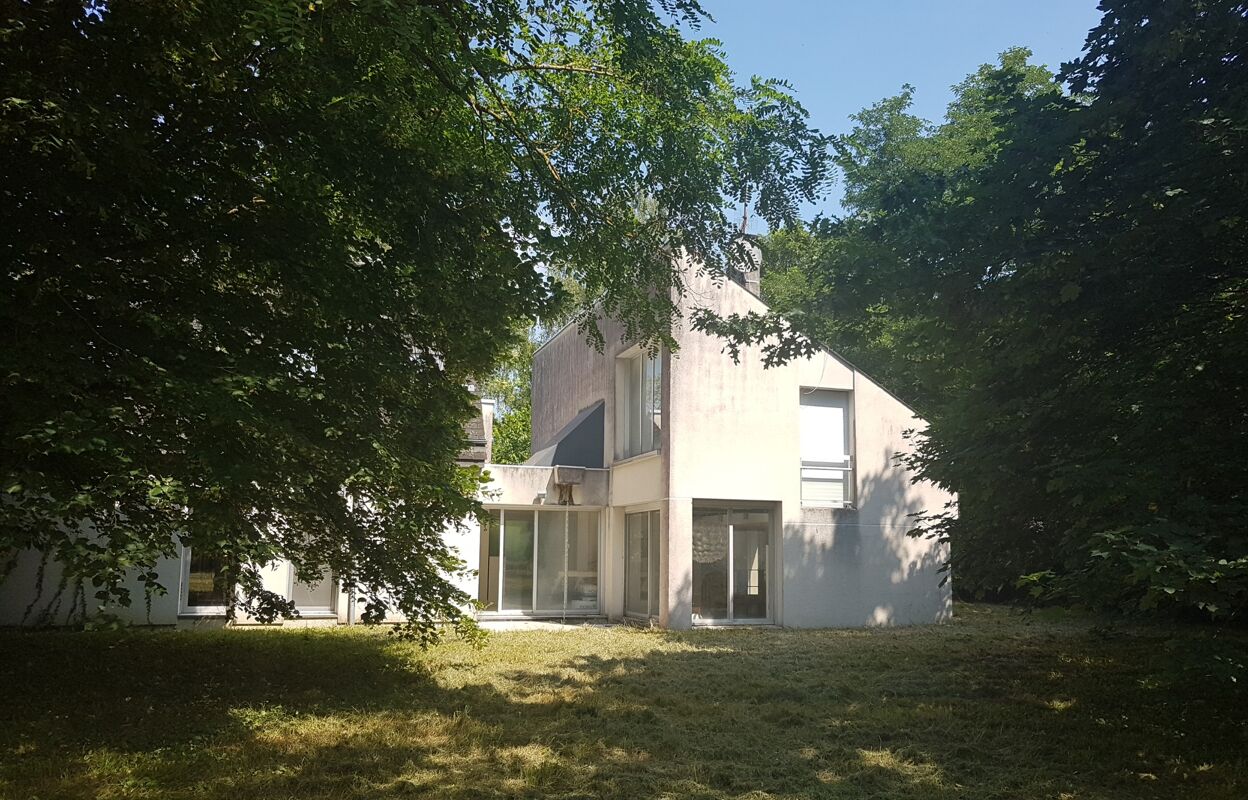 maison 6 pièces 184 m2 à vendre à Fay-Aux-Loges (45450)