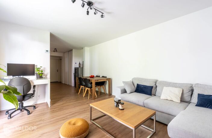 REZ-DE-JARDIN T2 60M2 GLEIZÉ — photo 3