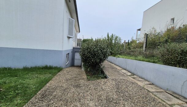 Villa / Maison 8 pièces  à vendre Chasseneuil-du-Poitou 86360