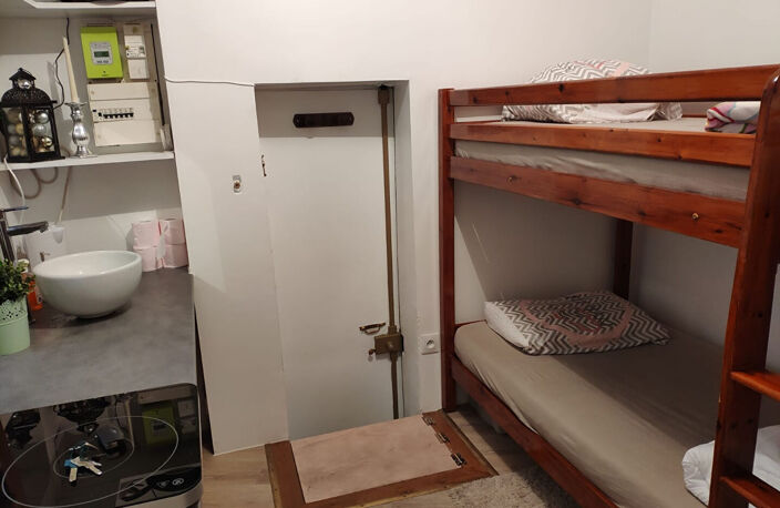 Paris 6ème-Saint Germain des près-chambre 8,2m2 — photo 5