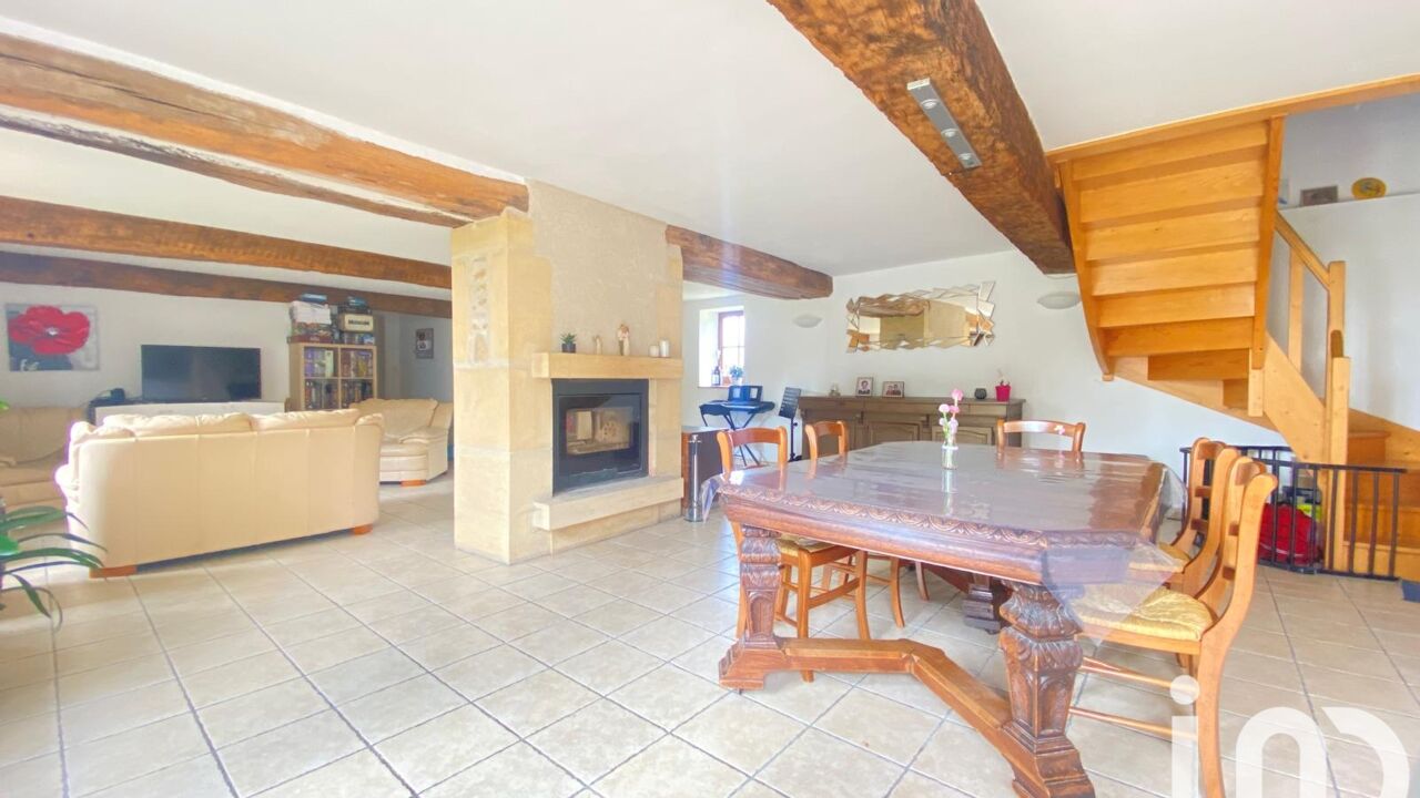 maison 7 pièces 233 m2 à vendre à Saint-Yan (71600)