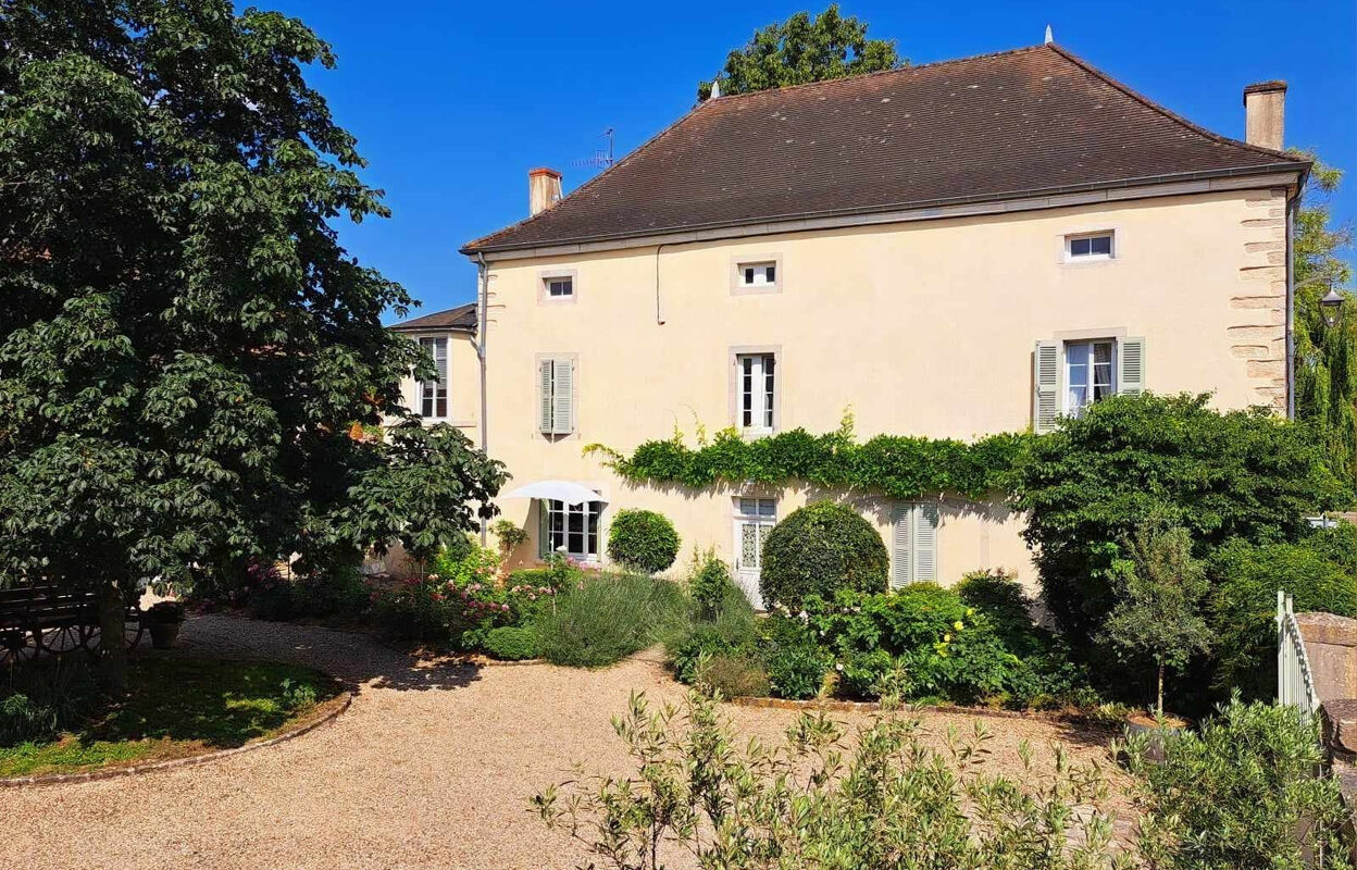 maison 12 pièces 228 m2 à vendre à Beaune (21200)