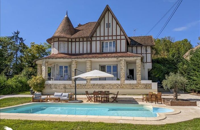 Villa de 7 pièces principales — photo 2