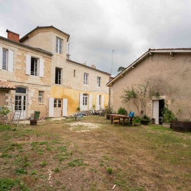 Maison 14 pièces 358700 €