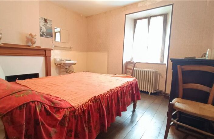 Maison en pierre de 17 pièces principales — photo 2