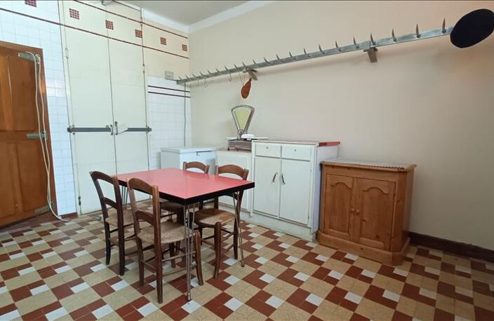 Maison en pierre de 17 pièces principales — photo 3