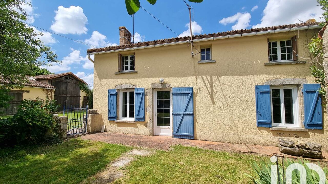 maison 5 pièces 144 m2 à vendre à Oroux (79390)