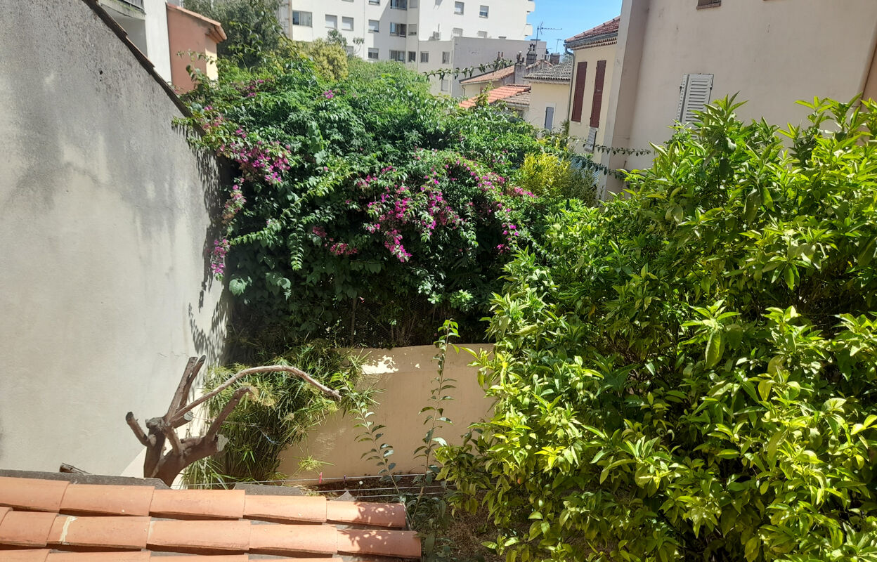 appartement 2 pièces 61 m2 à vendre à Toulon (83000)