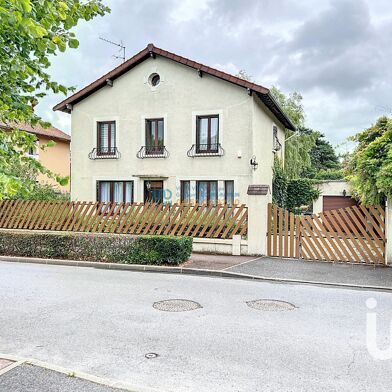 Maison 8 pièces 156 m²