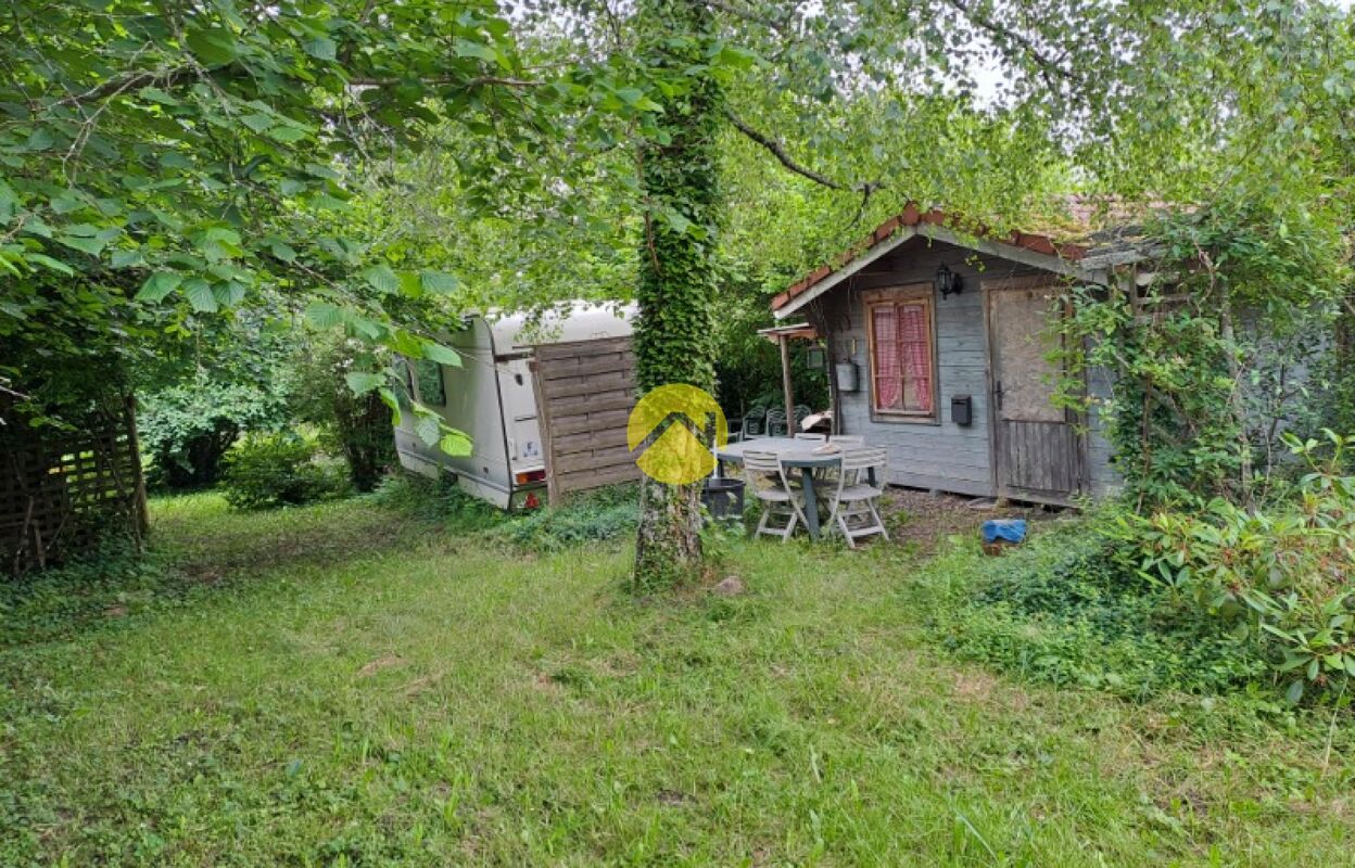 maison 1 pièces 10 m2 à vendre à Lachaux (63290)