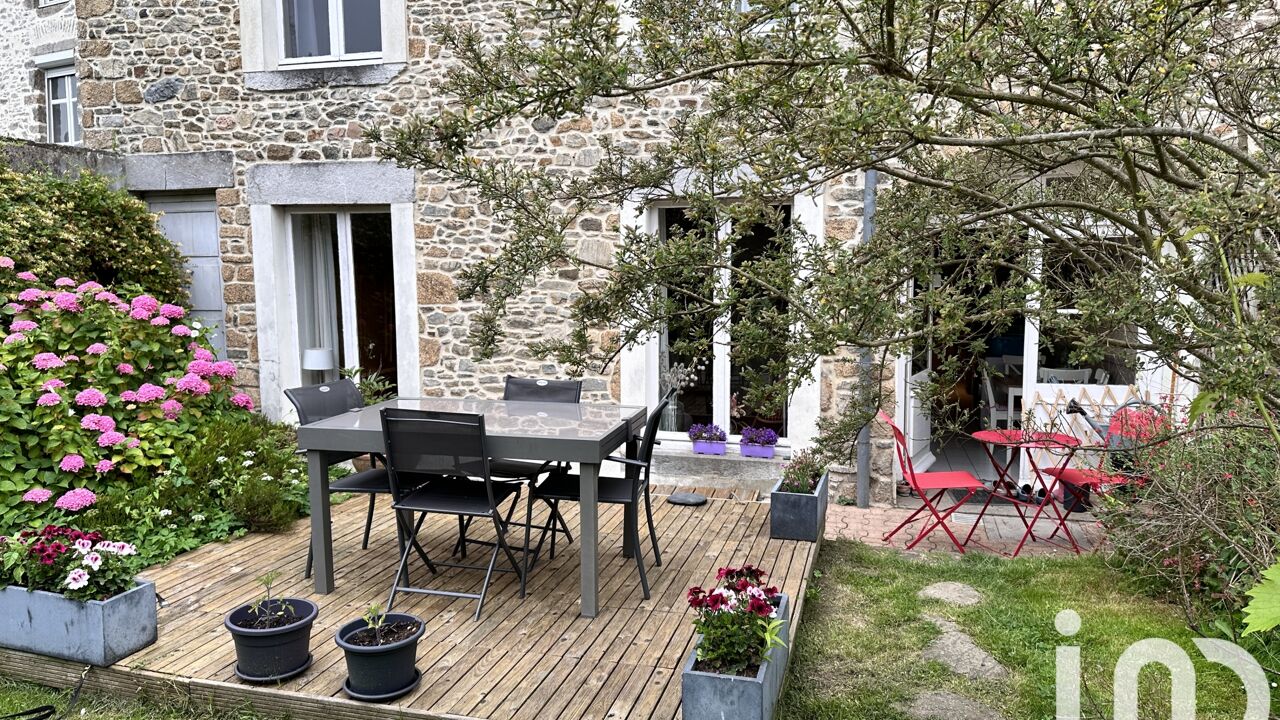 maison 9 pièces 245 m2 à vendre à Coutances (50200)