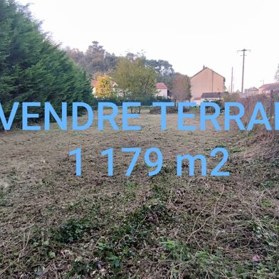 Terrain  93000 €