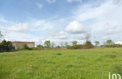 terrain  pièces 2868 m2 à vendre à Saint-Jean-d'Angély (17400)