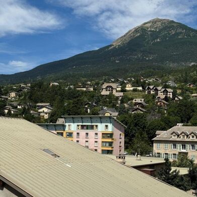 Appartement 4 pièces 185000 €