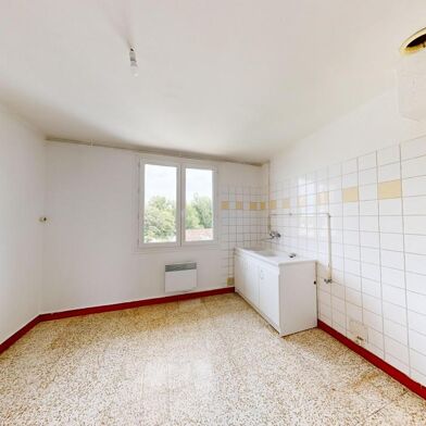 Appartement 4 pièces 535 €