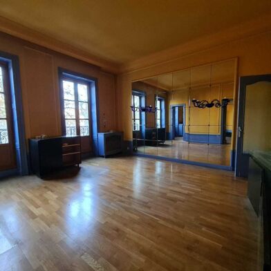 Appartement 4 pièces 138 m²