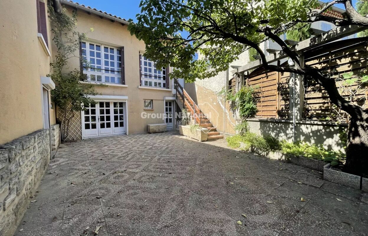 maison 8 pièces 280 m2 à vendre à Carpentras (84200)