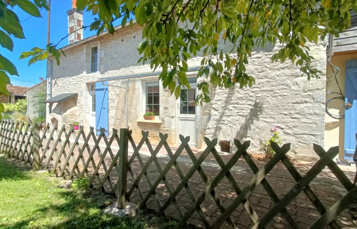 maison 5 pièces 164 m2 à vendre à Champigny en Rochereau (86170)