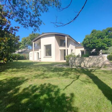 Maison 5 pièces 1030000 €