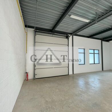 Local industriel  555000 €