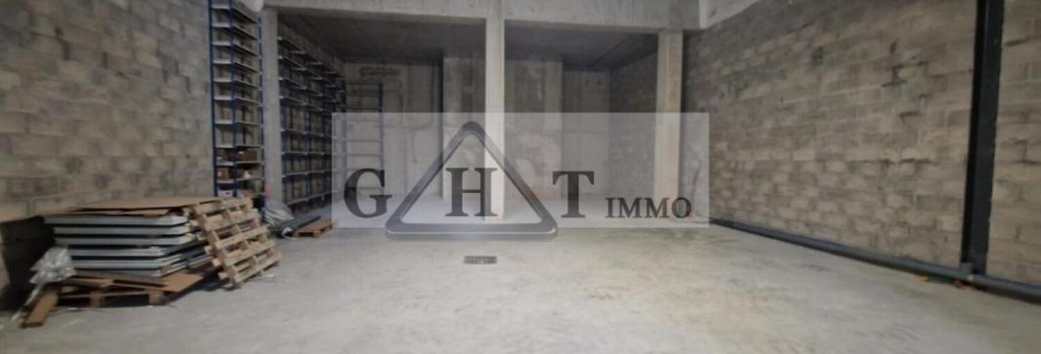 Local industriel  247 m² à louer à Montfermeil (93370)