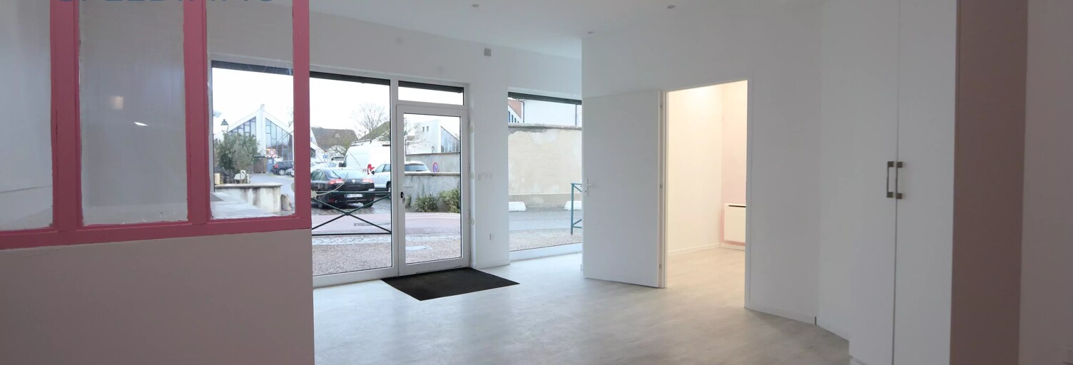 Commerce 3 Pièces 68 m² à louer à Périgny (94520)