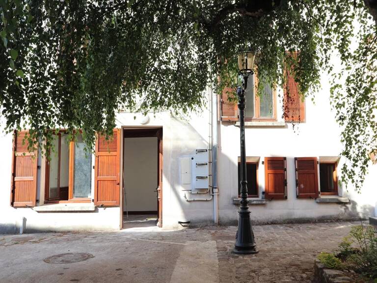 LOCATION APPARTEMENT MANDRES-LES-ROSES — photo 1