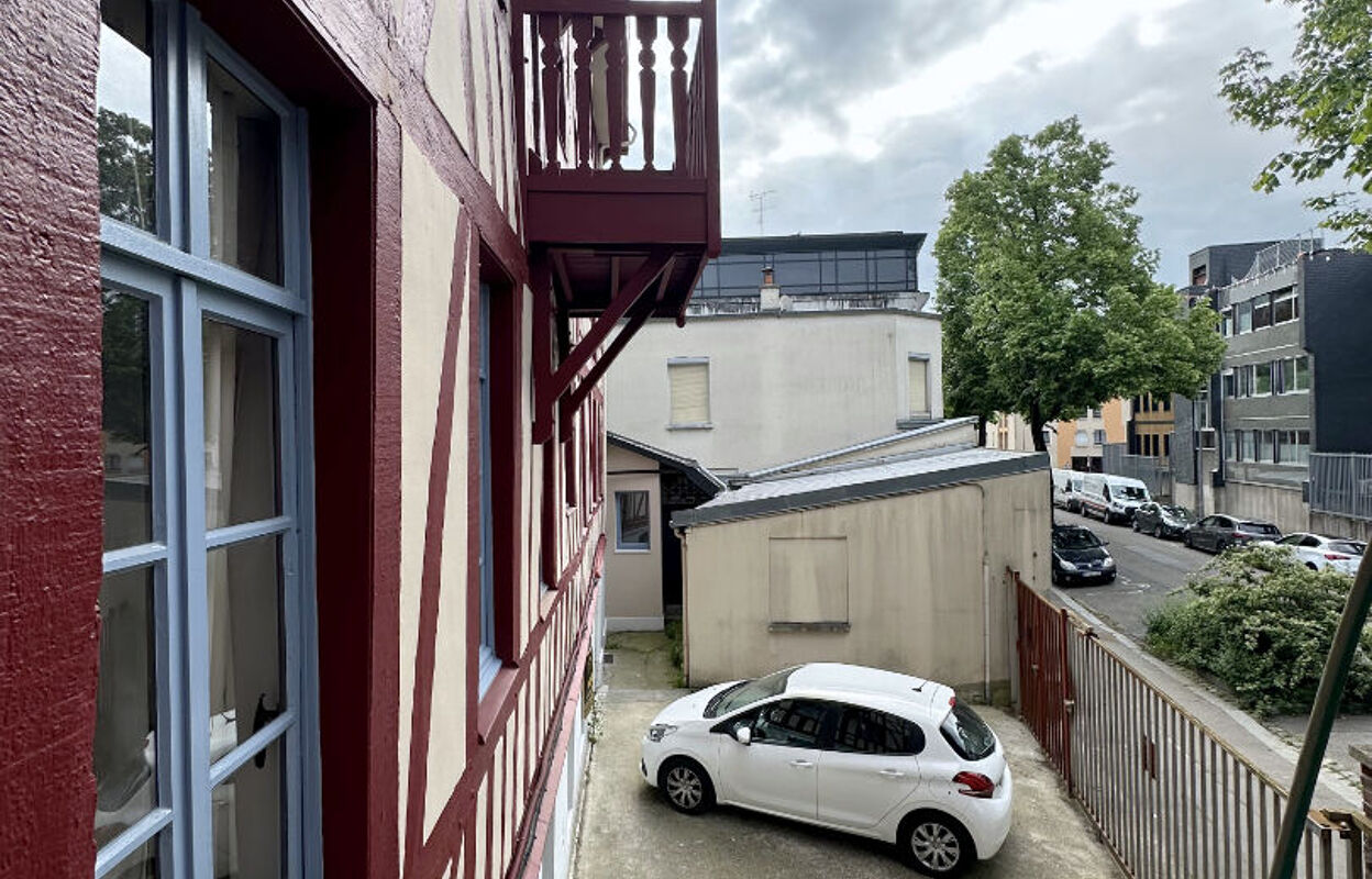 garage  pièces  m2 à vendre à Rouen (76000)