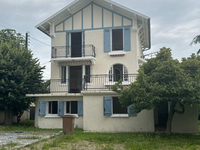 À Vendre : Magnifique Villa Anglaise des Années 1930 à Billère — photo du bien