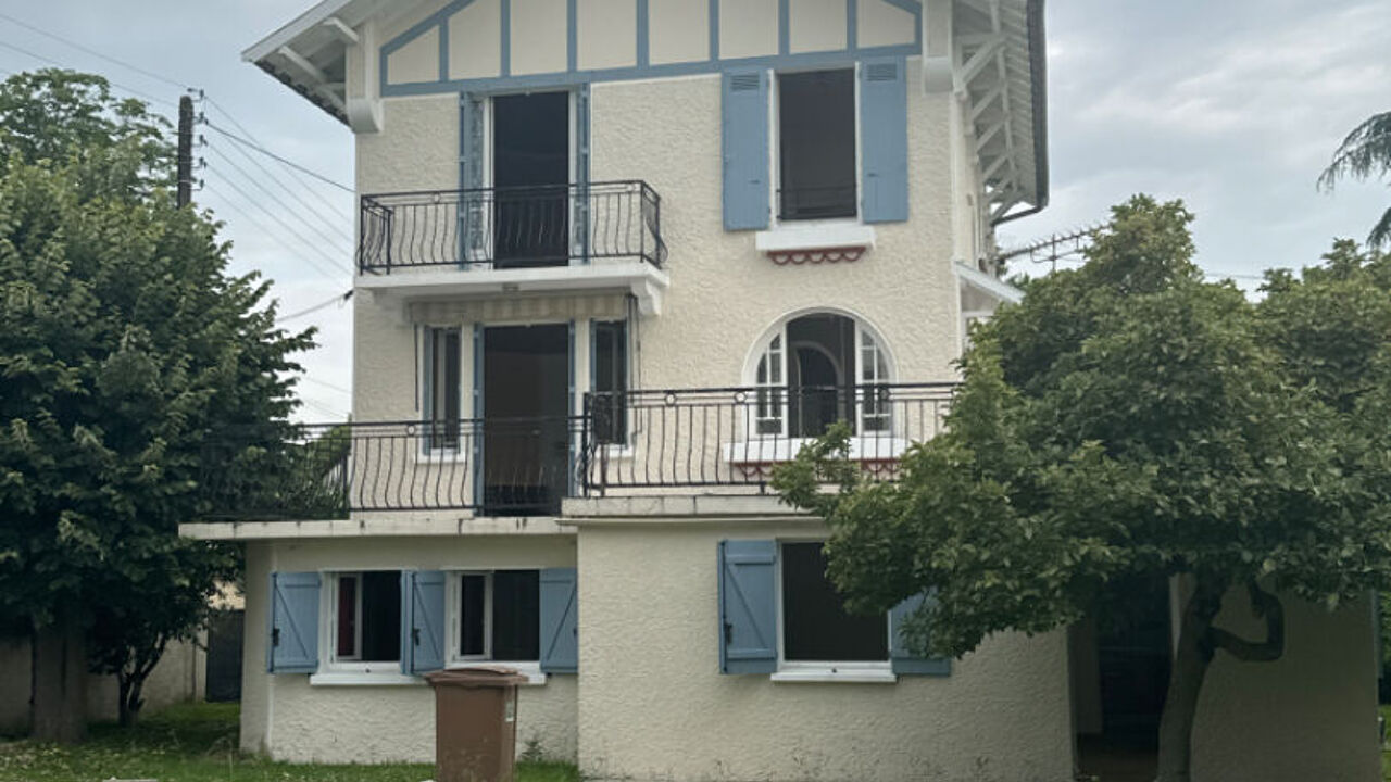 maison 7 pièces 200 m2 à vendre à Billère (64140)