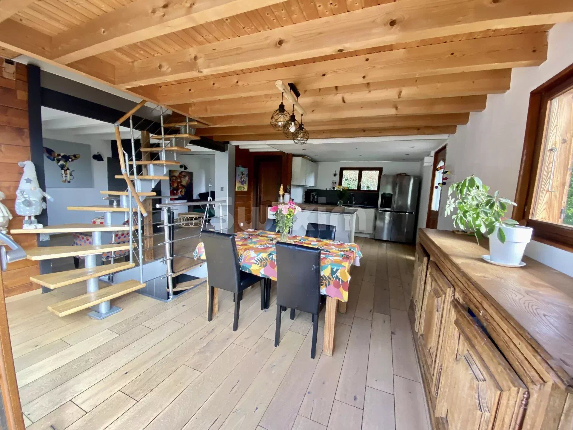 Photo Chalet avec magnifique  vue sur les Montagnes image 4/4