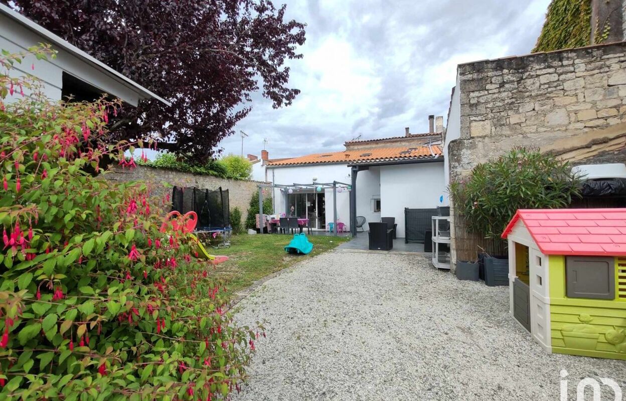 maison 9 pièces 220 m2 à vendre à Aigrefeuille-d'Aunis (17290)