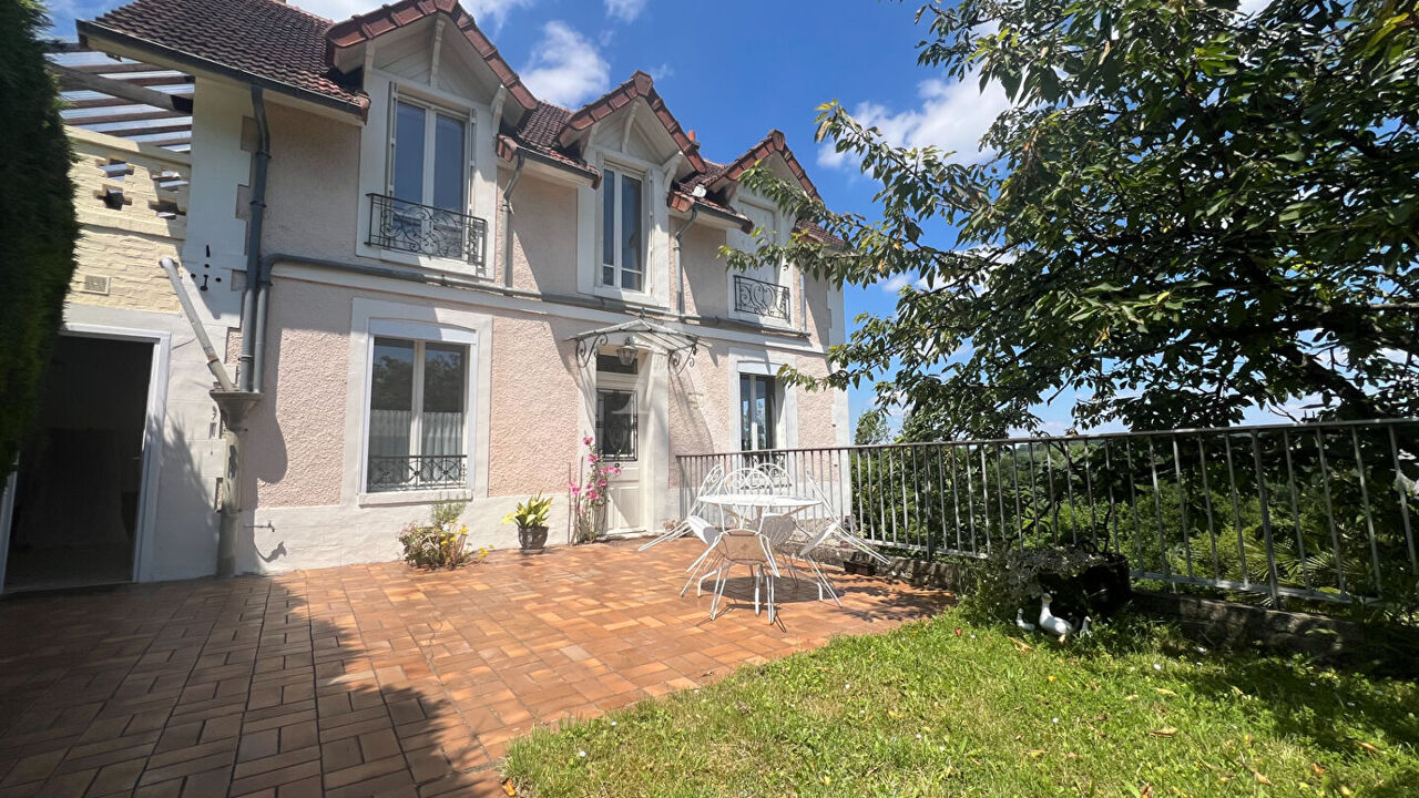 maison 9 pièces 166 m2 à vendre à Gisors (27140)