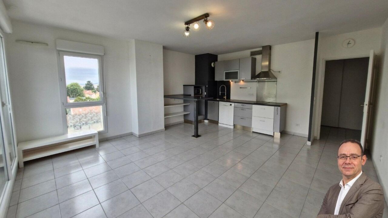 appartement 1 pièces 41 m2 à vendre à Saint-Priest (69800)