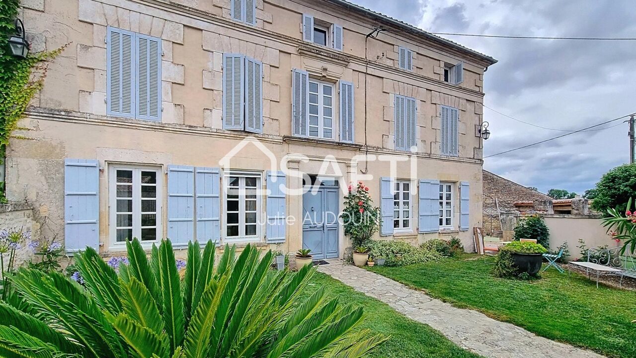 maison 9 pièces 233 m2 à vendre à Massac (17490)