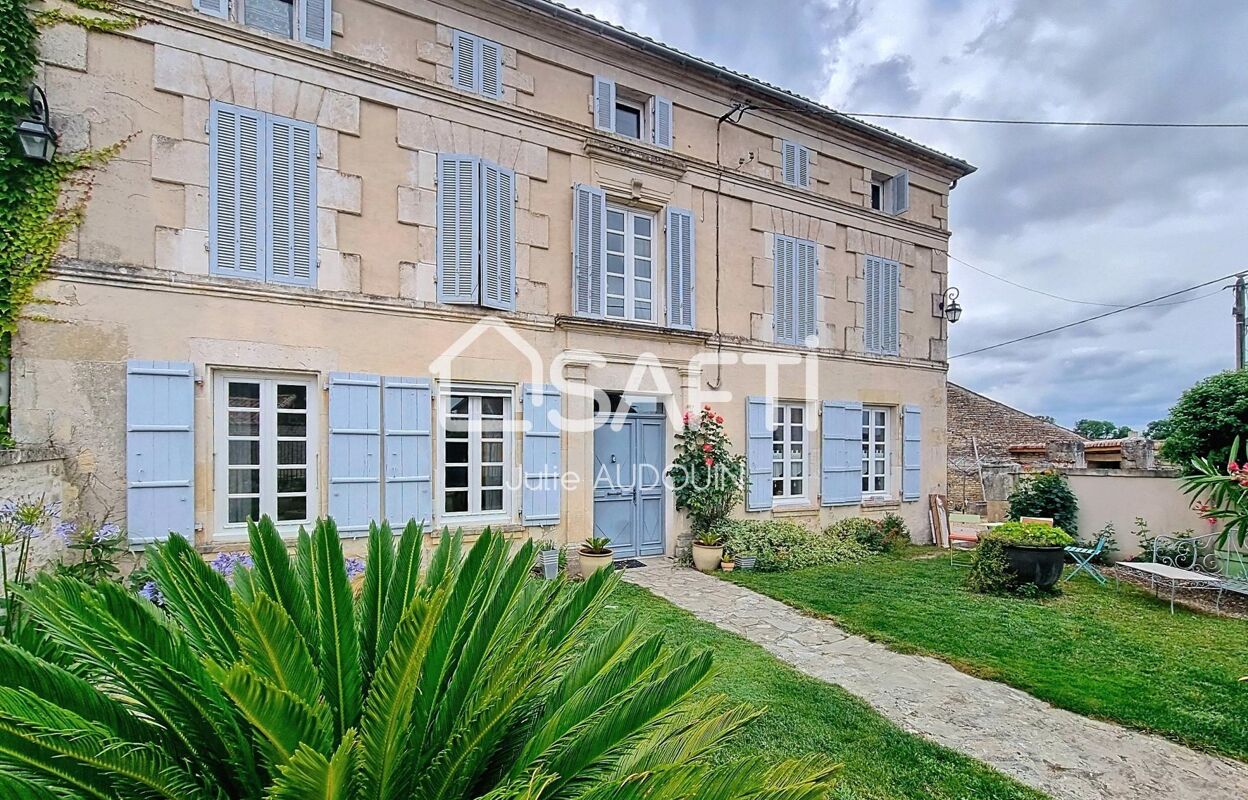 maison 9 pièces 233 m2 à vendre à Massac (17490)