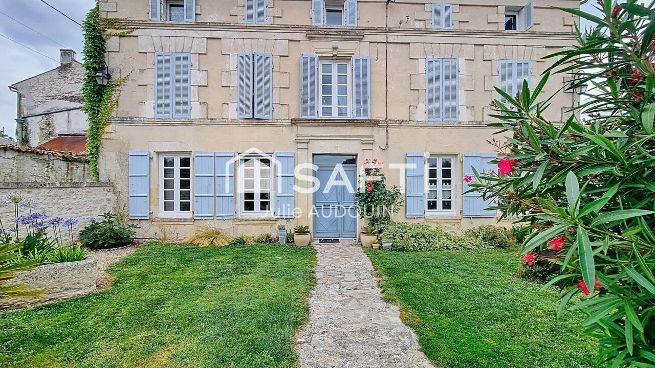 maison 9 pièces 233 m2 à vendre à Massac (17490)