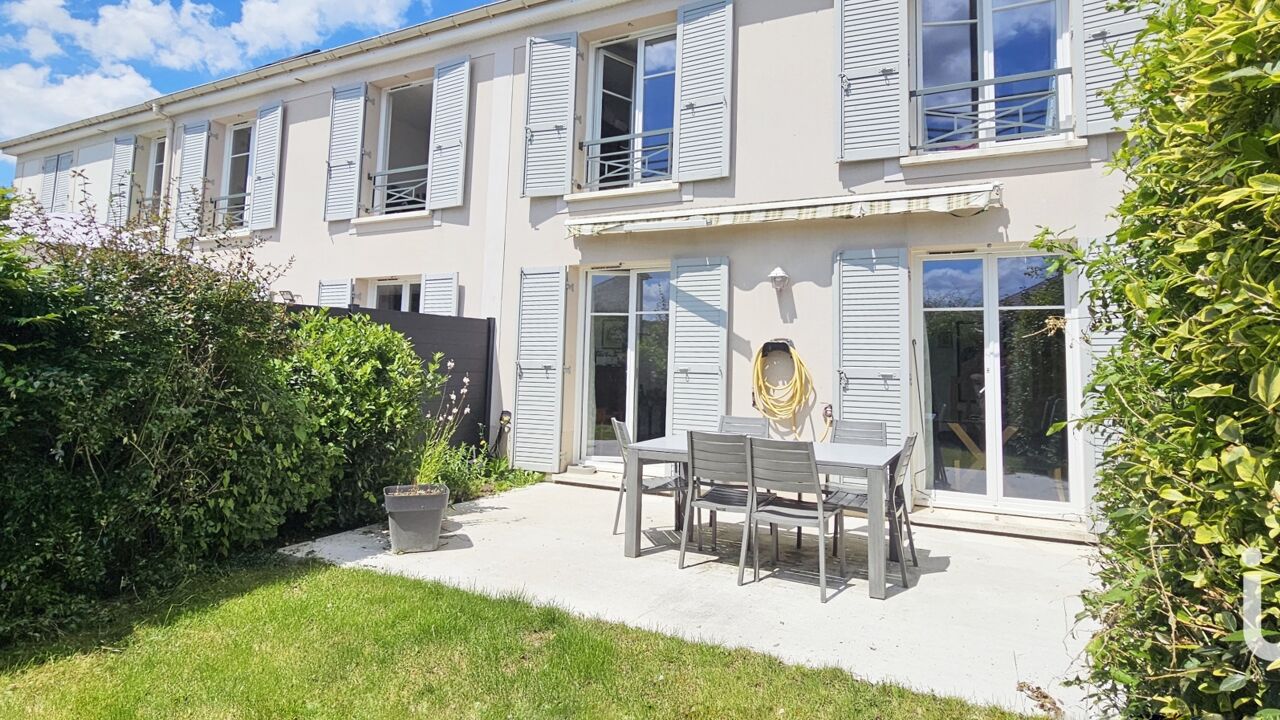 maison 5 pièces 87 m2 à vendre à Magny-le-Hongre (77700)