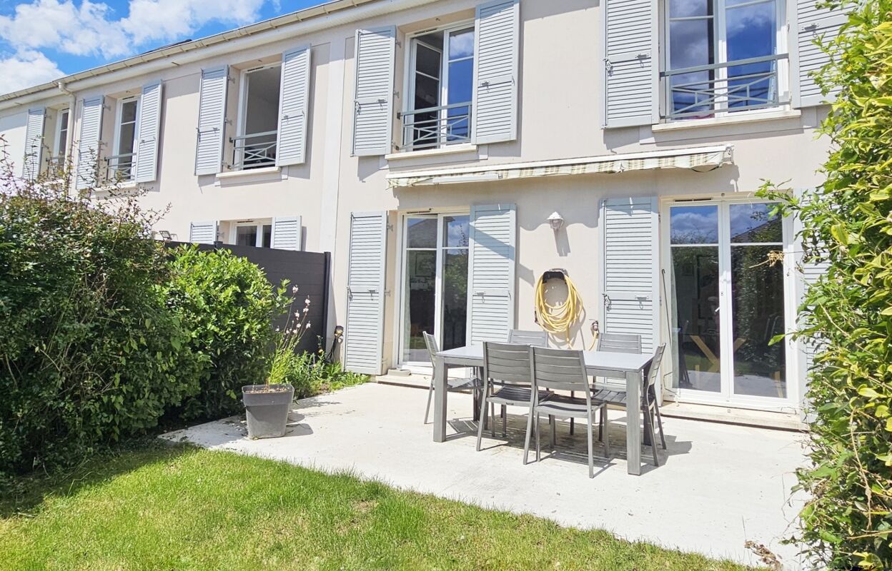 maison 5 pièces 87 m2 à vendre à Magny-le-Hongre (77700)