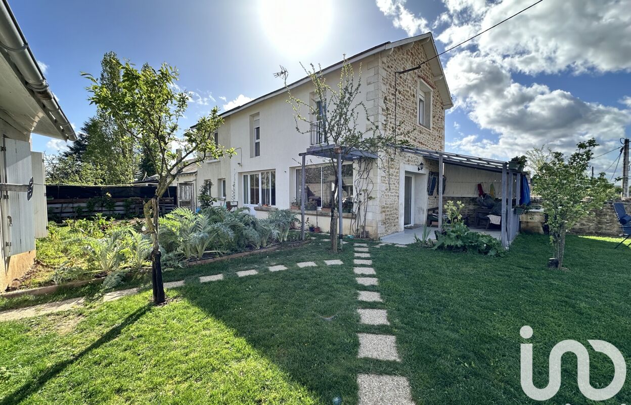 maison 9 pièces 157 m2 à vendre à Thouars (79100)