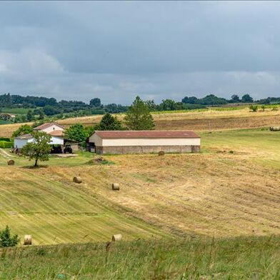 Maison 7 pièces 333380 €