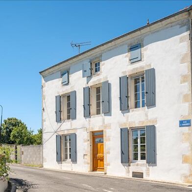 Maison 9 pièces 230 m²