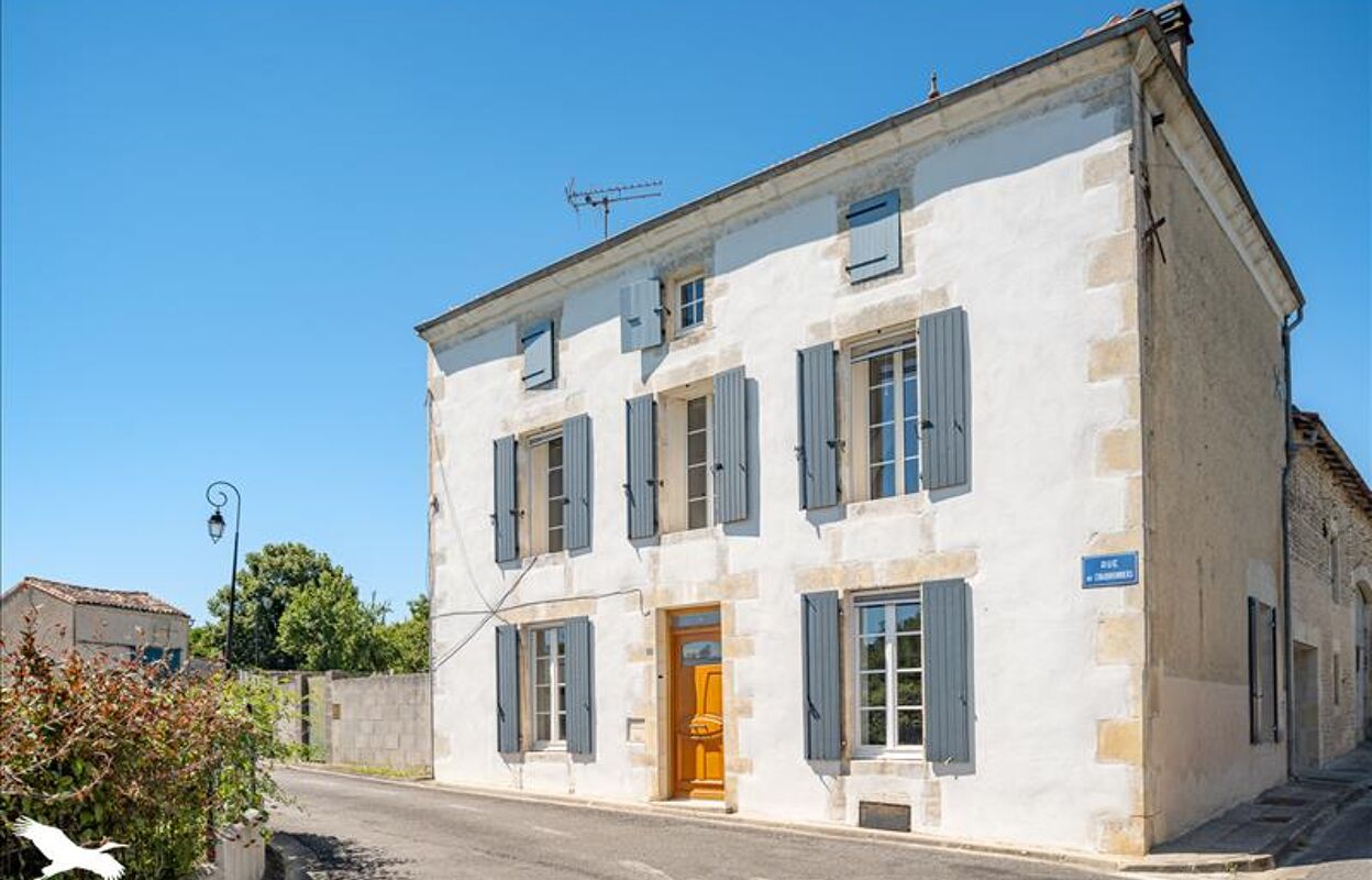 maison 9 pièces 230 m2 à vendre à Beauvais-sur-Matha (17490)