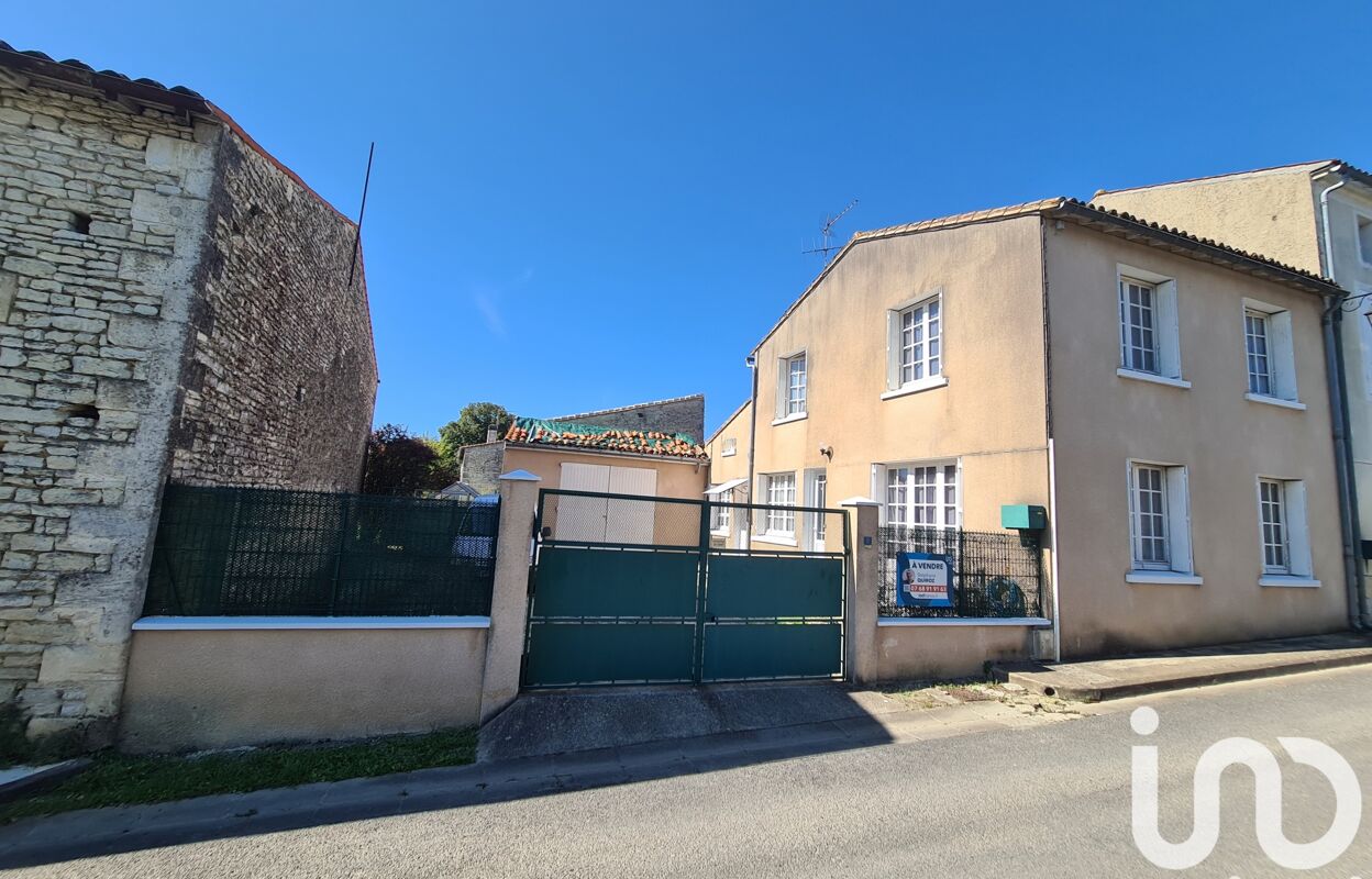 maison 5 pièces 97 m2 à vendre à Beauvais-sur-Matha (17490)