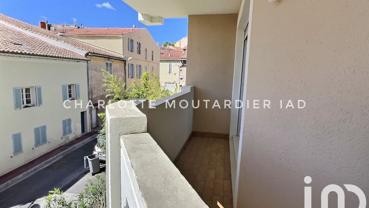 appartement 3 pièces 73 m2 à vendre à Hyères (83400)