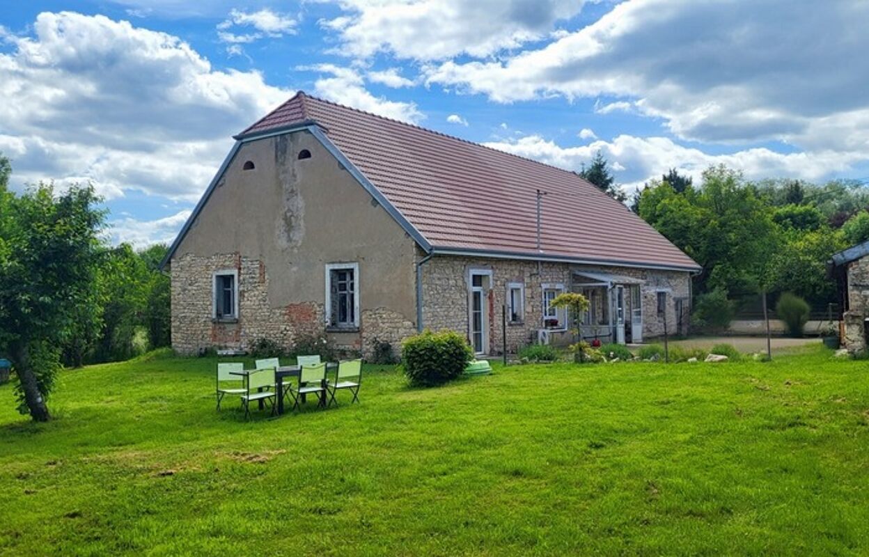 maison 5 pièces 143 m2 à vendre à Broye-Aubigney-Montseugny (70140)