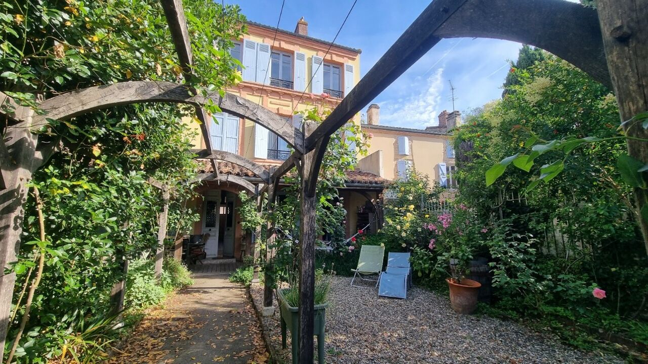 maison 11 pièces 313 m2 à vendre à Moissac (82200)