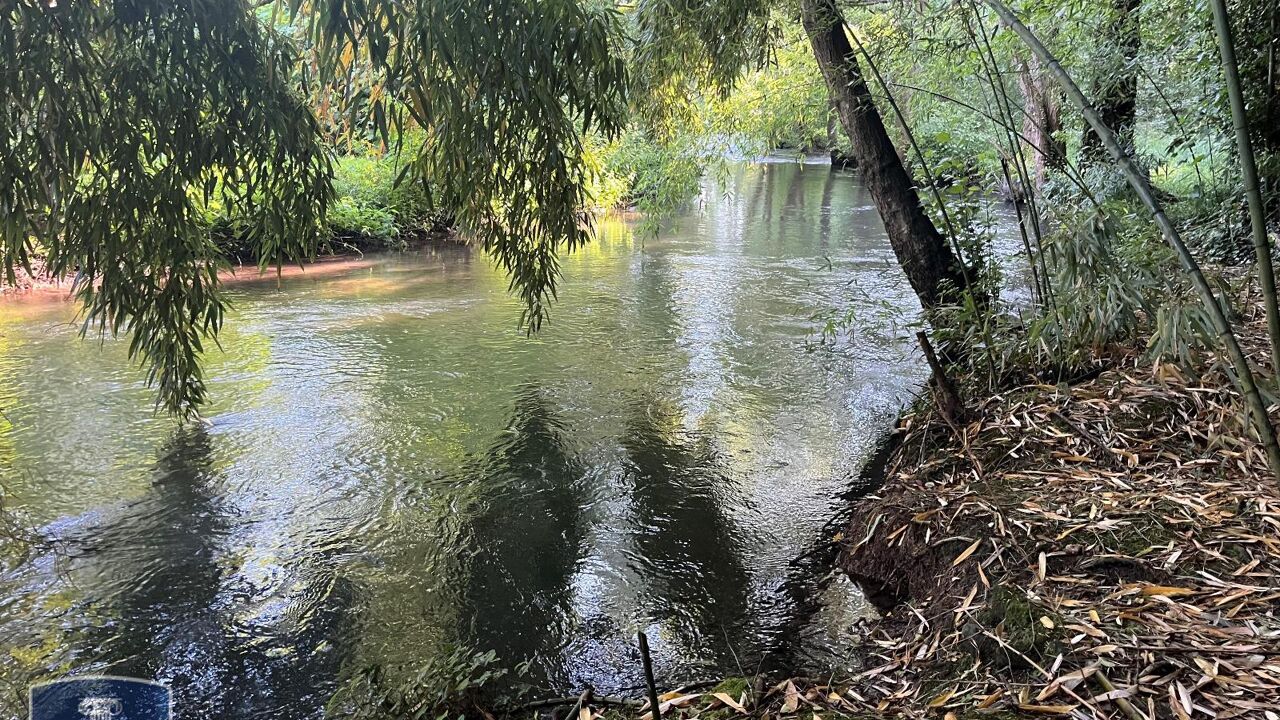 terrain  pièces 1060 m2 à vendre à Chasseneuil-du-Poitou (86360)